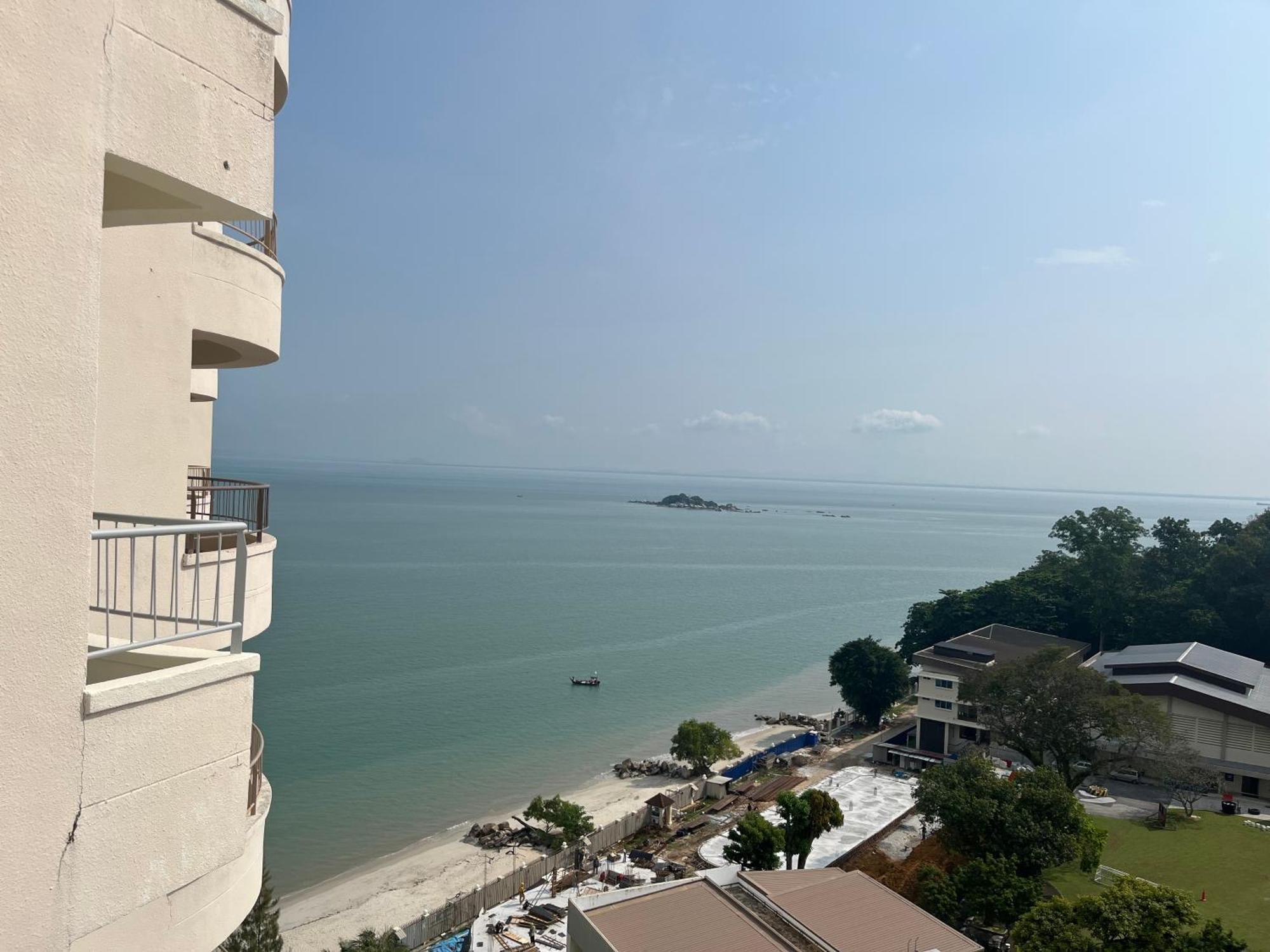 Paradise By The Sea In Penang By Veron At Rainbow Paradise Hotell Tanjung Bungah  Eksteriør bilde