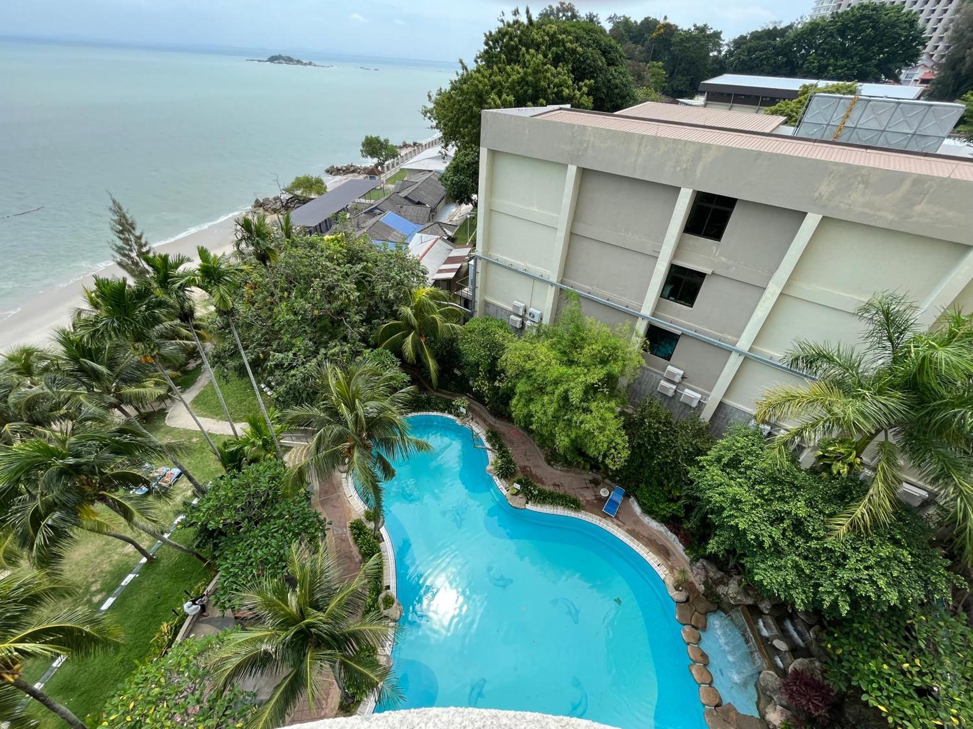 Paradise By The Sea In Penang By Veron At Rainbow Paradise Hotell Tanjung Bungah  Eksteriør bilde